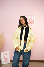 Camicia a righe con cravatta